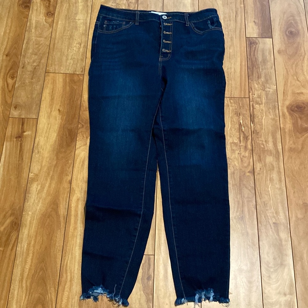 Woman’s KanCan dark jeans